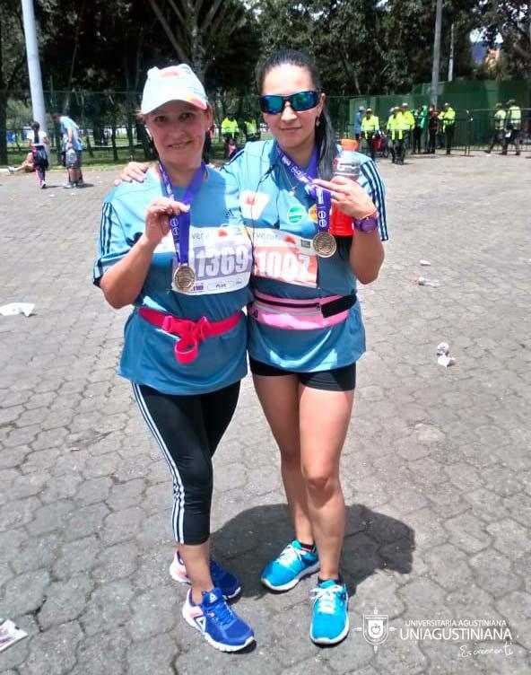 Atletas de la UNIAGUSTINIANA en la Media Maratón de Bogotá