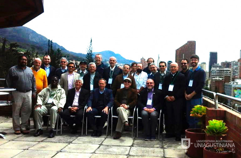 Programas de Teología de universidades católicas se reúnen en Bogotá
