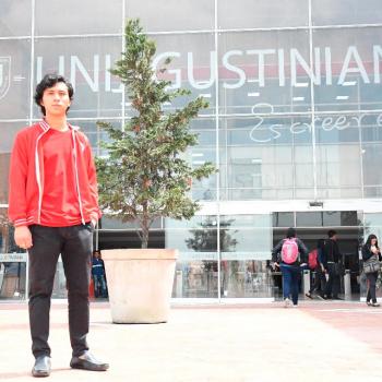 Un estudiante que llegó de Perú a explorar diferentes facetas en la UNIAGUSTINIANA