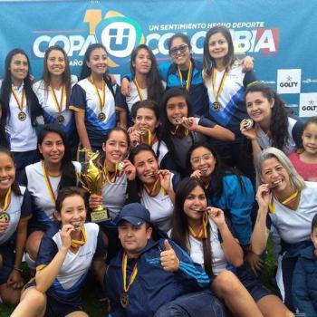 Equipo femenino de fútbol de la Uniagustiniana Campeonas de la Copa U 2018