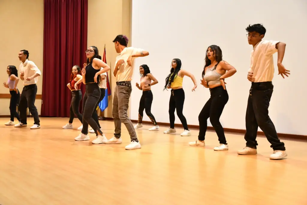 Danza (2)