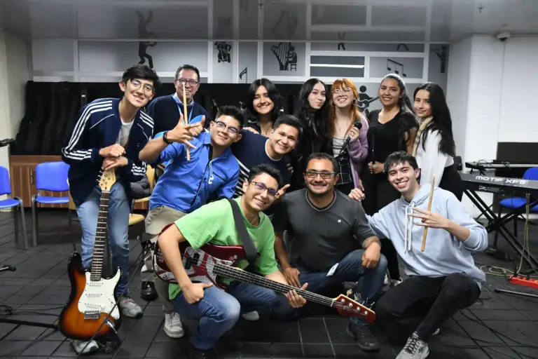 Música (2)