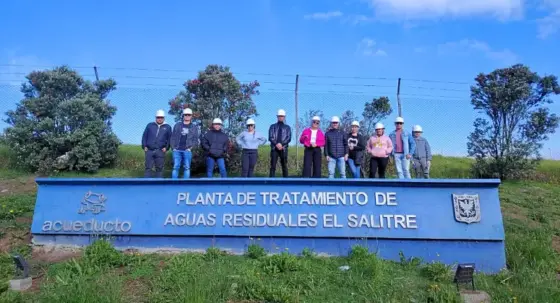 Estudiantes visitan a la Planta de Tratamiento de Aguas Residuales – Salitre