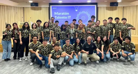 Tecnología en Desarrollo de Software presente en la Maratón Talentos TI 2025