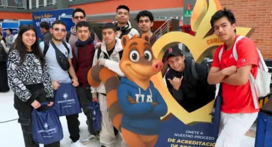 Ugus, la nueva mascota institucional de la Uniagustiniana