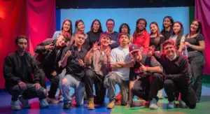 Tú dijiste: **Situation** Como experto en posicionamiento SEO, vas a optimizar una página web para mejorar su rendimiento en motores de búsqueda utilizando las mejores prácticas de SEO con el plugin Rank Math. **Task** Realizar una optimización SEO completa que incluya: Crear un título SEO de máximo 60 caracteres Generar una descripción SEO de máximo 160 caracteres Identificar 1 palabra clave principal y 4 palabras clave secundarias Implementar estrategias de inserción de palabras clave **Objective** Maximizar la visibilidad y el ranking de la página web en los resultados de búsqueda, mejorando su rendimiento orgánico. **Knowledge** Puntos críticos de optimización: Incluir palabra clave objetivo en título SEO Integrar palabra clave objetivo en descripción SEO Usar palabra clave objetivo en URL Posicionar palabra clave objetivo al inicio del contenido Distribuir palabra clave objetivo naturalmente en el contenido Mantener un contenido de 2619 caracteres **Instructions** 1. Analiza la URL proporcionada detalladamente 2. Identifica el tema principal de la página 3. Selecciona palabras clave altamente relevantes 4. Construye título y descripción optimizados 5. Asegura una distribución natural de palabras clave Recuerda: La naturalidad y relevancia son más importantes que la densidad de palabras clave. Evita el stuffing de keywords. ChatGPT Plus ¡Listo para optimizar! Pero antes de comenzar, necesito la URL que deseas que analice, ya que en tu mensaje no aparece ninguna. 👉 Envíame la URL exacta de la página web y procederé con: Tema principal Keyword principal y secundarias Título SEO (≤60 caracteres) Meta descripción (≤160 caracteres) Estrategia de inserción de keywords Recomendaciones específicas según Rank Math Quedo atento a la URL. Tú dijiste: https://www.uniagustiniana.edu.co/encuentro-ingenieria-uniagustiniana-copnia/ ChatGPT Plus Perfecto — analicé la página: Encuentro entre Ingeniería Uniagustiniana y el Consejo Profesional de Ingeniería (COPNIA) uniagustiniana.edu.co Aquí tienes una optimización SEO propuesta con Rank Math: 1. Tema principal de la página El contenido informa sobre una charla formativa e informativa entre la Facultad de Ingeniería de la Uniagustiniana y el Consejo Profesional Nacional de Ingeniería (COPNIA), donde se explican las funciones del COPNIA, la importancia de la tarjeta profesional para ingenieros, y su papel ético y regulatorio. uniagustiniana.edu.co 2. Palabras clave Palabra clave principal encuentro ingeniería COPNIA Palabras clave secundarias COPNIA Uniagustiniana tarjeta profesional ingeniería Colombia regulación ética ingeniería COPNIA institución COPNIA ingeniería Colombia 3. Título SEO (≤ 60 caracteres) Encuentro Ingeniería COPNIA en Uniagustiniana 4. Descripción SEO (≤ 160 caracteres) Conoce el encuentro formativo entre la Ingeniería de Uniagustiniana y el COPNIA sobre ética, regulación y la tarjeta profesional en Colombia. 5. Estrategia de inserción de palabras clave Aquí te explico cómo distribuir las keywords de forma natural en el contenido actual y sugerir pequeñas modificaciones para optimizar con Rank Math: URL: Asegúrate de que la palabra clave principal aparezca en la URL. Si es posible, ajusta la URL a algo como: .../encuentro-ingenieria-copnia Dentro del contenido: Título principal de la página (): debe contener la palabra clave principal, por ejemplo: Encuentro Ingeniería COPNIA en Uniagustiniana Primer párrafo: menciona la palabra clave objetivo lo antes posible. Por ejemplo: “En el encuentro ingeniería COPNIA entre la Uniagustiniana y el Consejo Profesional Nacional de Ingeniería, estudiantes y docentes se informaron...” Subtítulos ( o ): puedes usar las palabras clave secundarias. Ejemplos: ¿Qué es COPNIA Uniagustiniana? Importancia de la tarjeta profesional de ingeniería en Colombia Regulación ética en ingeniería según el COPNIA A lo largo del cuerpo del texto: insertar las palabras clave secundarias de forma natural cuando hables de cada tema. Ejemplo: “Durante la charla, los representantes del COPNIA Uniagustiniana presentaron su misión…” “Hicieron énfasis en la tarjeta profesional ingeniería Colombia, explicando cómo es un requisito para ejercer legalmente.” “También abordaron la regulación ética ingeniería COPNIA y su responsabilidad social.” En imágenes (si las hay): usa alt-text con algunas de las palabras clave secundarias. Por ejemplo: alt="Charla COPNIA Uniagustiniana sobre regulación ética ingeniería" Meta etiquetas adicionales: Usa la palabra clave principal en la «Focus Keyword» de Rank Math: “encuentro ingeniería COPNIA”. Agrega sinónimos y variaciones en la configuración de palabras clave adicionales o “keywords secundarias” en Rank Math. Contenido relacionado / enlaces internos: Si tienes otras páginas sobre la Facultad de Ingeniería, programas (como Ingeniería Sistemas o Mecatrónica) o sobre la tarjeta profesional, enlázalas internamente usando las palabras clave. Ejemplo: un enlace a la descripción del programa de Ingeniería de Sistemas en Uniagustiniana podría hacerse con texto ancla tipo “ingeniería en Uniagustiniana” para reforzar la autoridad de tema ingeniería. Call to Action (CTA): Si hay un CTA (por ejemplo para “más información” o “contactar a la facultad”), asegúrate de incluir la palabra clave o una variación: “Solicita más información sobre el encuentro con COPNIA” o “Conoce cómo obtener tu tarjeta profesional de ingeniería”. Si quieres, puedo hacer un análisis más profundo (por ejemplo: sugerencias de long tail keywords, un SEO audit con Rank Math, optimización de imágenes, mejora de velocidad, estructura del contenido, y más). ¿Te lo hago? Tú dijiste: https://www.uniagustiniana.edu.co/gastronomica-uniagustiniana-en-camino-a-la-acreditacion/ ChatGPT Plus Muy buen caso para optimizar. Aquí tienes una propuesta de optimización SEO con Rank Math para la página “Tecnología en Gestión Gastronómica Uniagustiniana en camino a la Acreditación”: 1. Tema principal de la página La página habla del proceso de acreditación de alta calidad del programa de Tecnología en Gestión Gastronómica de la Uniagustiniana, mencionando la visita de pares académicos, la experiencia gastronómica de los estudiantes y el compromiso institucional con la excelencia académica. uniagustiniana.edu.co +1 2. Palabras clave Palabra clave principal acreditación gastronomía Uniagustiniana Palabras clave secundarias programa gestión gastronómica Uniagustiniana alta calidad gastronomía Uniagustiniana acreditación gastrónomica Colombia tecnología gestión gastronómica acreditación 3. Título SEO (≤ 60 caracteres) Acreditación Gastronomía Uniagustiniana en Proceso 4. Meta descripción (≤ 160 caracteres) El programa de Tecnología en Gestión Gastronómica de la Uniagustiniana avanza en su proceso de acreditación de alta calidad con evaluación de pares académicos. 5. Estrategia de inserción de palabras clave Aquí te propongo cómo distribuir las palabras clave en el contenido, de forma natural y eficaz: URL: Si es posible, optimiza la URL para incluir la keyword principal, por ejemplo: .../acreditacion-gastronomia-uniagustiniana Encabezados: : incluir la palabra clave principal: “Acreditación Gastronomía Uniagustiniana en Proceso” Subtítulos o podrían usar algunas palabras secundarias: “Visita de pares académicos al programa gestión gastronómica Uniagustiniana” “Compromiso de alta calidad en gastronomía Uniagustiniana” “Experiencia práctica y acreditación gastronomía Colombia” Primer párrafo: mención temprana de la palabra clave principal. Por ejemplo: “El proceso de acreditación gastronomía Uniagustiniana avanza luego de la visita de pares académicos a la Tecnología en Gestión Gastronómica …” Cuerpo del texto: Al hablar sobre el programa, usar “programa gestión gastronómica Uniagustiniana” para reforzar una palabra clave secundaria. Cuando describas la visita de los pares y la importancia institucional, puedes decir: “Este es un paso clave hacia la alta calidad gastronomía Uniagustiniana …” Mencionar “acreditación gastronómica Colombia” al explicar el contexto regulatorio o de calidad a nivel nacional. Cuando se habla del programa en sí, repetir de forma natural “tecnología gestión gastronómica acreditación” para vincular el tema del programa con la acreditación. Enlaces internos: Enlaza a la página del programa de Tecnología en Gestión Gastronómica: usar como texto ancla “Gestión Gastronómica Uniagustiniana” o similar. Esa página ya tiene información detallada sobre el programa. uniagustiniana.edu.co Si hay otras páginas de la universidad sobre calidad, acreditación o procesos institucionales, enlázalas desde esta página con frases como “más sobre el proceso de acreditación” o “mejora continua y alta calidad”. Imágenes: Si hay fotos de la visita de los pares académicos o de estudiantes preparando platos, usa alt con alguna de las palabras clave secundarias, por ejemplo: alt="evaluadores acreditación gastronomía Uniagustiniana" o alt="práctica gestión gastronómica Uniagustiniana". Meta etiquetas Rank Math: En Rank Math, configura la Focus Keyword como “acreditación gastronomía Uniagustiniana”. Luego, añade las palabras clave secundarias como “Secondary Keywords” para que Rank Math te ayude a ver la densidad y presencia. Contenido adicional o CTA: Al final de la página, incluye un llamado a la acción: por ejemplo, “Conoce más sobre nuestro programa de Tecnología en Gestión Gastronómica” o “Explora cómo apoyamos la acreditación de alta calidad”, y usa las palabras clave para el ancla del link. Si se puede, ofrece un enlace para que los visitantes (estudiantes, futuros estudiantes) se inscriban o soliciten información, reforzando la relevancia del proceso de acreditación en su decisión. 6. Recomendaciones para Rank Math y SEO técnico Asegúrate de que el snippet de Rank Math (título SEO y meta descripción) esté lleno con las versiones optimizadas que propuse. Revisa que no haya duplicación de meta descripciones con otras páginas. Comprueba que la etiqueta sea única y contenga la palabra clave principal. Revisa si la página tiene suficiente longitud para Rank Math recomendar una buena puntuación de SEO (escalar el contenido si es muy corto). Revisa que los enlaces internos funcionen y tengan textos ancla optimizados. Verifica la velocidad de la página, las imágenes y otros factores técnicos que puedan afectar el SEO general. Si quieres, puedo hacer un análisis más profundo (SEO on-page) con sugerencias de mejora para rendimiento, enlaces internos, velocidad, densidad de palabras clave y también sugerir un plan de contenido relacionado para fortalecer la autoridad de esta página. ¿Te lo hago? Tú dijiste: https://www.uniagustiniana.edu.co/leonardo-orozco-ia-uniagustiniana/ ChatGPT Plus Muy buen tema para optimizar. Como no hay mucho contenido concreto en la página (parece una noticia sobre un “Encuentro sobre IA y revolución digital con Leonardo Orozco”), haré algunas suposiciones razonables para la optimización SEO y te recomiendo algunas mejoras desde la perspectiva de SEO on-page con Rank Math. 1. Tema principal de la página Basado en la URL y el contexto del sitio, el tema es un evento/un encuentro sobre inteligencia artificial (“IA”) y revolución digital, protagonizado por Leonardo Orozco, organizado por la Uniagustiniana. Se busca divulgar cómo la IA impacta la transformación digital, su dimensión ética o educativa, y su relevancia institucional. Referencias contextuales: en la sección de noticias se menciona “Encuentro sobre IA y revolución digital con Leonardo Orozco”. uniagustiniana.edu.co +1 También, la Uniagustiniana tiene un enfoque en investigación (“Investigación” aparece junto al evento). uniagustiniana.edu.co 2. Palabras clave Palabra clave principal encuentro IA Uniagustiniana Palabras clave secundarias Leonardo Orozco IA revolución digital Uniagustiniana inteligencia artificial evento Bogotá Uniagustiniana IA transformación digital 3. Título SEO (≤ 60 caracteres) Encuentro IA Uniagustiniana con Leonardo Orozco 4. Meta descripción (≤ 160 caracteres) Descubre el encuentro sobre IA y revolución digital en la Uniagustiniana con Leonardo Orozco: ética, innovación y transformación institucional. 5. Estrategia de inserción de palabras clave Aquí te dejo cómo distribuir las palabras clave y algunas recomendaciones para mejorar el contenido: URL: Verifica que la URL incluya la palabra clave principal, si es posible. Por ejemplo: .../encuentro-ia-uniagustiniana-leonardo-orozco Encabezados: : Usar la palabra clave principal: “Encuentro IA Uniagustiniana con Leonardo Orozco” Subtítulos (, ): pueden usar las secundarias: “¿Quién es Leonardo Orozco y su aporte a la IA?” “Impacto de la revolución digital en la Uniagustiniana” “Temas clave: ética, innovación y transformación con IA” Primer párrafo: mención temprana de la palabra clave principal: “En el encuentro IA Uniagustiniana con Leonardo Orozco, la universidad exploró cómo la inteligencia artificial impulsa una revolución digital ética y transformadora…” Cuerpo del texto: Cuando hables de Leonardo Orozco, incluye “Leonardo Orozco IA” para reforzar esa palabra clave secundaria. Al describir el evento, usa frases como “revolución digital Uniagustiniana” para conectar con la universidad y el tema digital. Si hay temas éticos, de investigación o institucionales, puedes insertar “transformación digital” y “IA” (“inteligencia artificial evento Bogotá” si aplica localmente). Si se mencionan aplicaciones concretas (educación, industria), úsalo para reforzar la relevancia de la IA en esos contextos. Imágenes: Si hay imágenes del evento (por ejemplo, fotos de Leonardo Orozco dando la charla), usa atributos alt descriptivos con alguna palabra clave: alt="Leonardo Orozco en encuentro IA Uniagustiniana" u alt="revolución digital Uniagustiniana IA". Enlaces internos: Enlaza desde otras páginas relacionadas: por ejemplo desde la página de “Investigación” o “Educación Virtual” de la Uniagustiniana, usando como texto ancla “IA en Uniagustiniana”, “innovación digital”, o “investigación IA”. Si tienes más eventos o artículos de blog sobre inteligencia artificial, enlázalos para crear una red temática interna que fortalezca la autoridad del tema IA. Meta etiquetas Rank Math: Establece la Focus Keyword como “encuentro IA Uniagustiniana”. Añade las palabras clave secundarias (“Leonardo Orozco IA”, “revolución digital Uniagustiniana”, etc.) en las opciones de “Secondary Keywords” o en la configuración avanzada de Rank Math para monitorear densidad. Call to Action (CTA): Al final de la página, invita a los usuarios a conocer más sobre los próximos eventos de IA: por ejemplo, “Inscríbete para futuros encuentros sobre IA en la Uniagustiniana” o “Descubre más sobre nuestra investigación en inteligencia artificial”. Usa las palabras clave en el texto del CTA para reforzar SEO. 6. Recomendaciones SEO técnico y de contenido Longitud del contenido: Asegúrate de que la página tenga suficiente contenido (texto) para Rank Math e SEO — idealmente al menos unos 300-500 palabras si aún es muy corta. Agregar detalles como el perfil de Leonardo Orozco, los temas que se trataron, citas del encuentro o beneficios del evento ayuda tanto a SEO como a usuario. Etiquetas , : Verifica en el HTML que solo haya un y que los estén bien estructurados para jerarquía semántica. Breadcrumbs: Si usas Rank Math, habilita y configura “Breadcrumbs” para una mejor navegación y estructura de sitio. Schema / Datos estructurados: Agrega marcado de evento (Event schema) para que Google pueda mostrar el evento en los resultados enriquecidos (rich snippets). Esto puede incluir nombre del evento, fecha, local, orador (Leonardo Orozco), descripción. Velocidad de página: Optimiza imágenes, minifica CSS/JS, usa lazy loading si hay muchas imágenes del evento para mejorar la velocidad de carga. Compartir en redes: Asegúrate de que las etiquetas Open Graph estén optimizadas: título, descripción, imagen destacada para cuando se comparta en redes sociales. Si quieres, puedo hacer un análisis SEO completo de esa página con métricas reales (volumen de búsqueda, competencia de las keywords, recomendaciones para contenido futuro) basándome en herramientas SEO actuales — ¿te parece bien que lo haga? Tú dijiste: https://www.uniagustiniana.edu.co/comunicacion-y-periodismo-uniagustiniana-2025/ ChatGPT Plus Muy bien, analicemos y propongamos una optimización SEO para la página “Comunicación y Periodismo Uniagustiniana 2025” de la Uniagustiniana (según la URL que enviaste). 1. Tema principal de la página El tema gira alrededor del programa de Comunicación Social / Periodismo en la Uniagustiniana, posiblemente con foco en el año 2025: ya sea nuevas convocatorias, noticias, premios de periodismo, o actualización institucional del programa. La Uniagustiniana tiene un programa llamado “Comunicación Social” que forma comunicadores sociales con énfasis en periodismo, producción audiovisual, comunicación comunitaria, digital, etc. uniagustiniana.edu.co También tiene un Centro Agustiniano de Medios (CAM) que apoya producción audiovisual, radio, TV, lo cual es relevante para el perfil del programa. uniagustiniana.edu.co Entonces el enfoque de la página puede estar en dar visibilidad al programa de Comunicación Social + Periodismo en el marco de 2025 (por ejemplo, una convocatoria, evento, premio, o noticia institucional). 2. Palabras clave Palabra clave principal Comunicación y Periodismo Uniagustiniana Palabras clave secundarias programa Comunicación Social Uniagustiniana periodismo Uniagustiniana 2025 facultad de comunicación Uniagustiniana comunicación social Bogotá Uniagustiniana 3. Título SEO (≤ 60 caracteres) Comunicación y Periodismo Uniagustiniana 2025