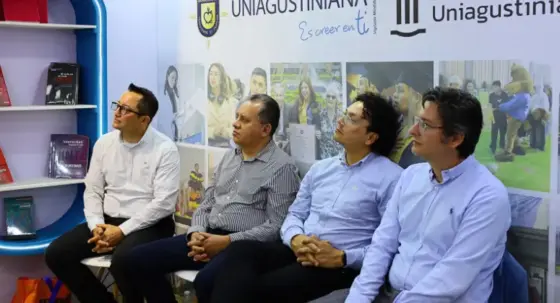 Uniagustiniana analiza el futuro de la educación en ingeniería en la FILBo