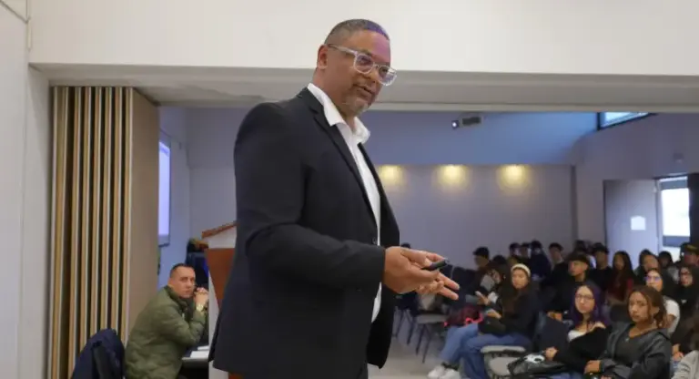 360 nuevos estudiantes