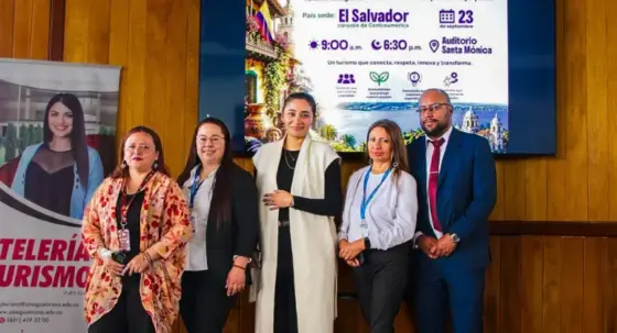 Uniagustiniana celebra el turismo con sabor salvadoreño