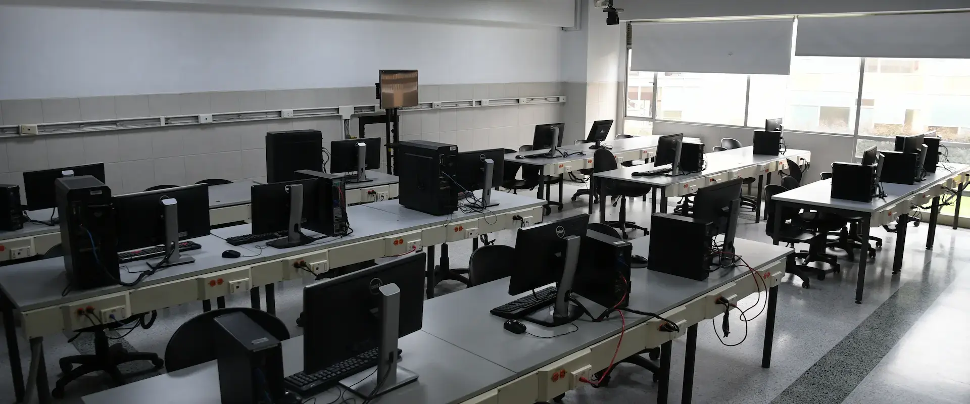 Sala Telecomunicaciones B_113 1