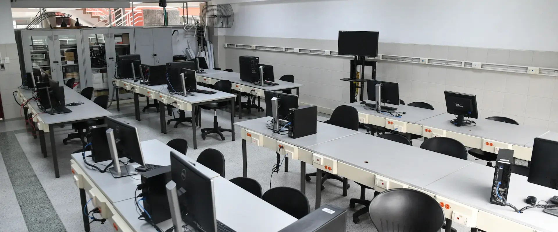 Sala Telecomunicaciones B_113 3